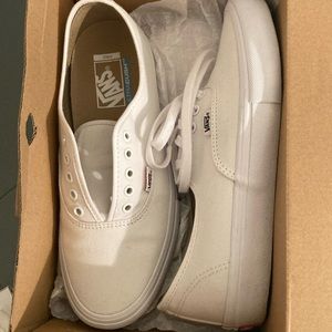 White Vans Men size 9